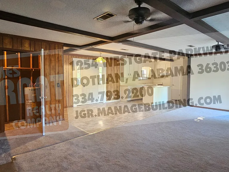 306 Mustang Dr — Photo 9