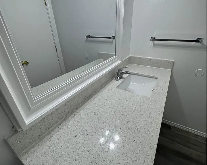 Unit Photo