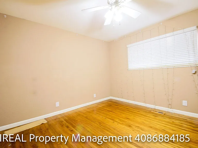 1751 Curtner Ave — Photo 7