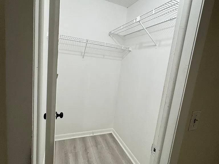 4443 W Humphrey St — Photo 7