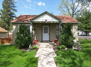 1532 N Lake Shore Dr, Round Lake Beach, IL 60073