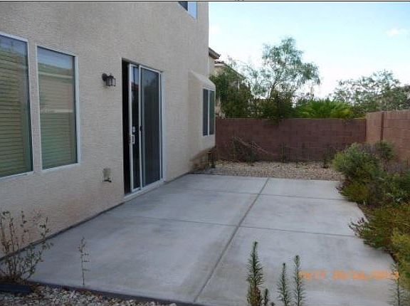 4th image of 9798 Twin Ponds Ct