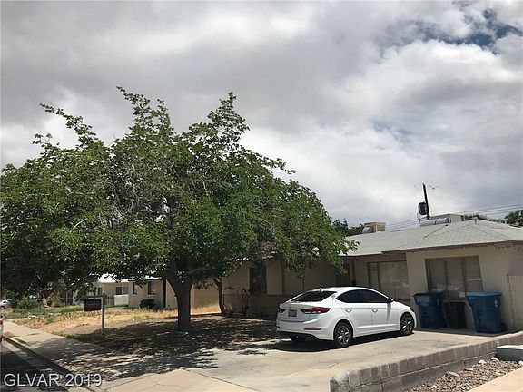 4th image of 1708 Hassett Ave