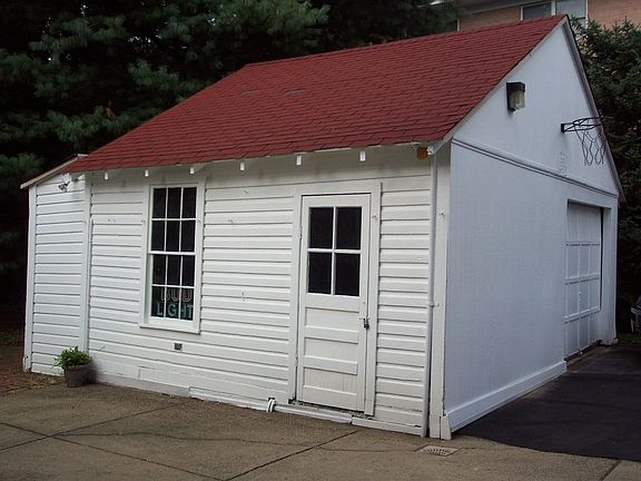 2 Car Garage