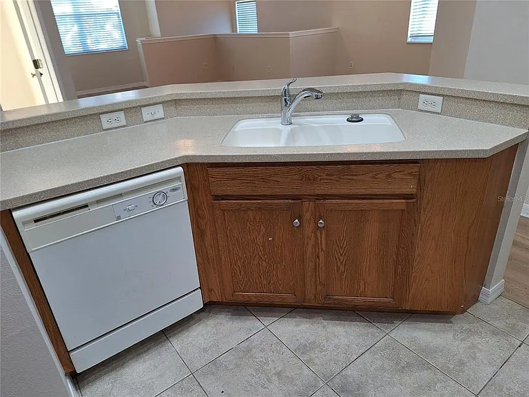 3709 Parkridge Cir #7-204 — Photo 9