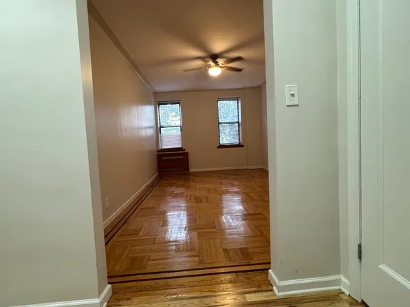 1053 East 13th Street image 13 of 23