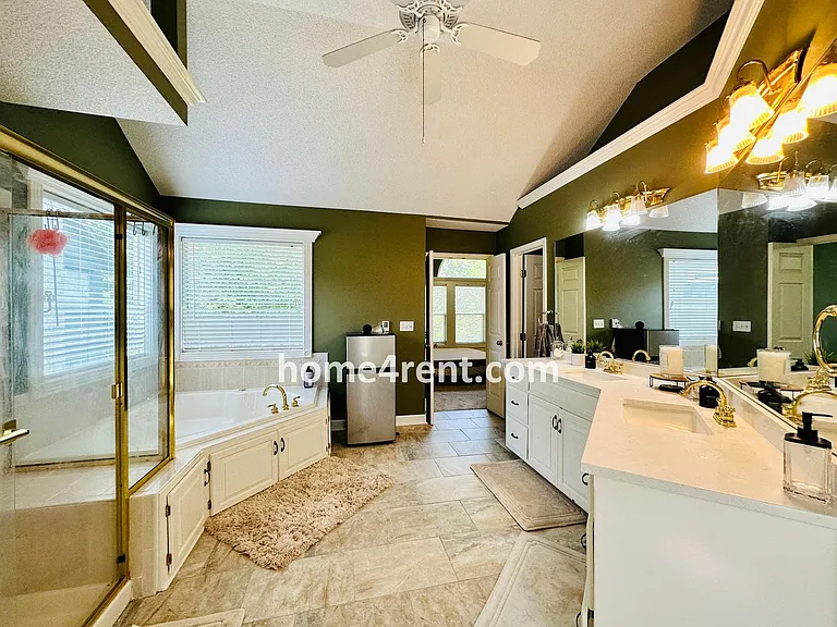 12648 S Hallet St — Photo 37