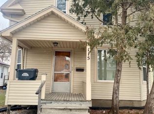 115 N 3rd St #1/2, Clinton, IA 52732