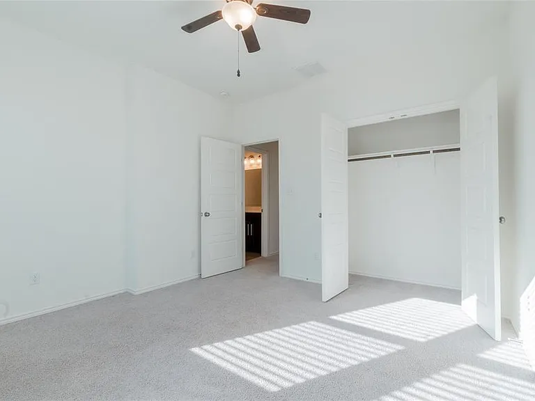 1333 Terrace Vw — Photo 24