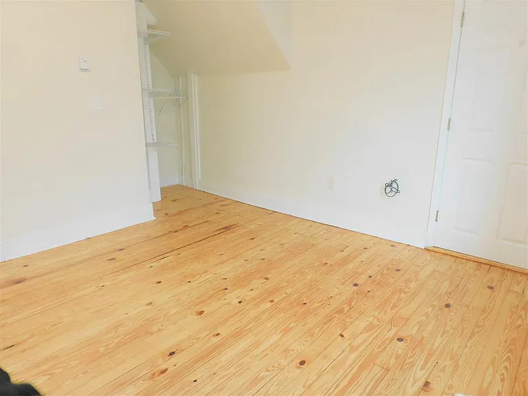 30 Jenkins St — Photo 14