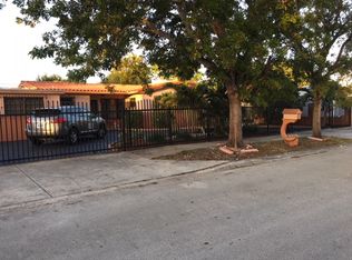 665 W 73rd Pl, Hialeah, FL 33014