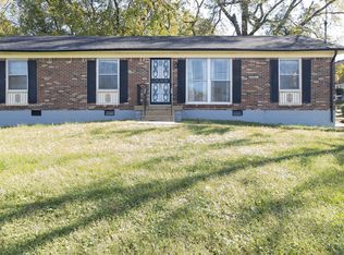 357 Foxglove Dr, Nashville, TN 37211