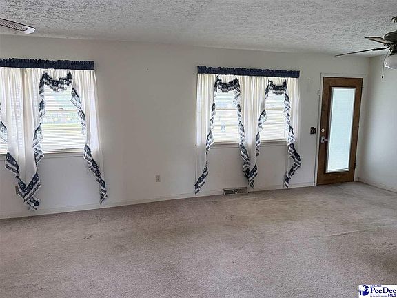 4th image of 2136 Jones Rd