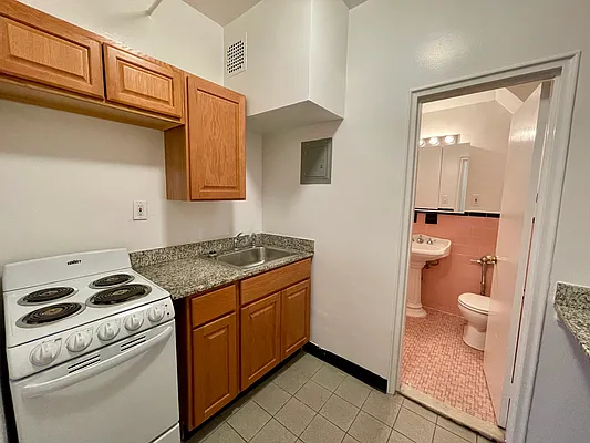 Rented by Building Equity Real Estate LLC | media 4