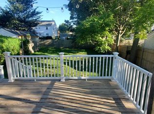 26 Garfield St, Newport, RI 02840