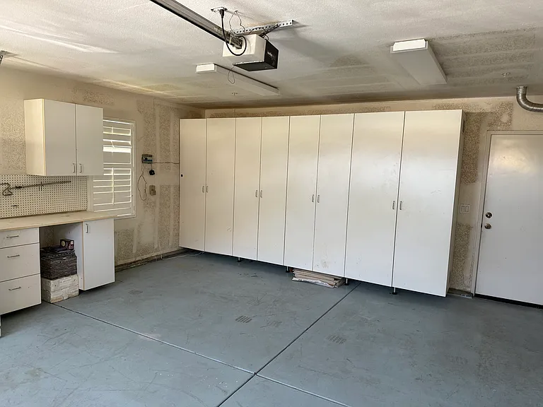 10234 Valley Waters Dr — Photo 30