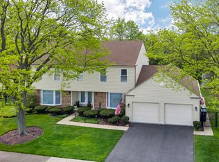 4145 Terri Lyn Ln, Northbrook, IL 60062