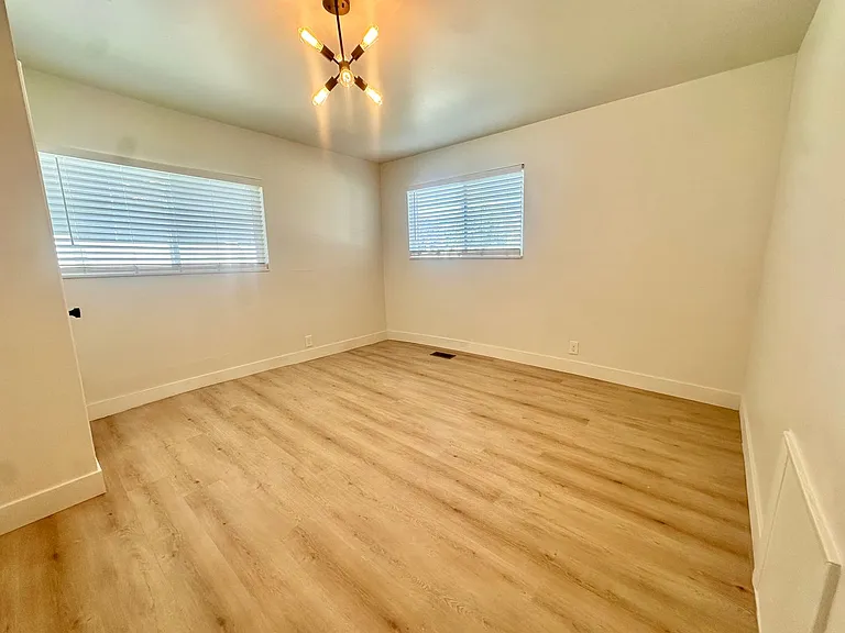 1012 S West Temple St — Photo 5