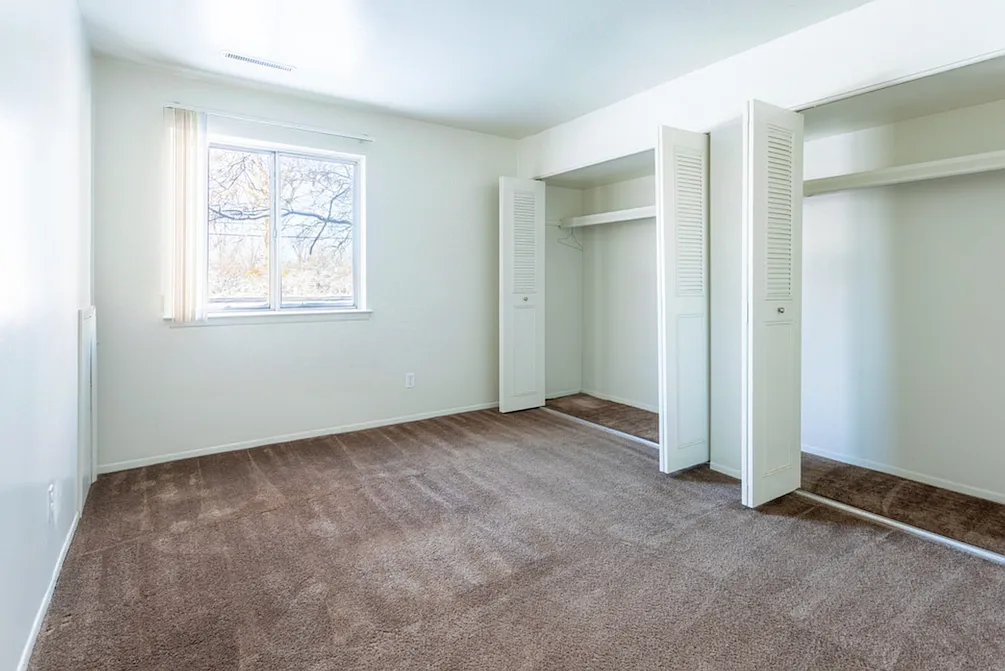 Newport Park Apartments — Photo 3