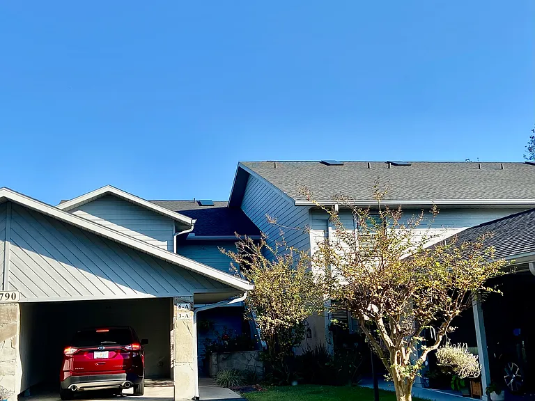 790 E Gilchrist Ct — Photo 1