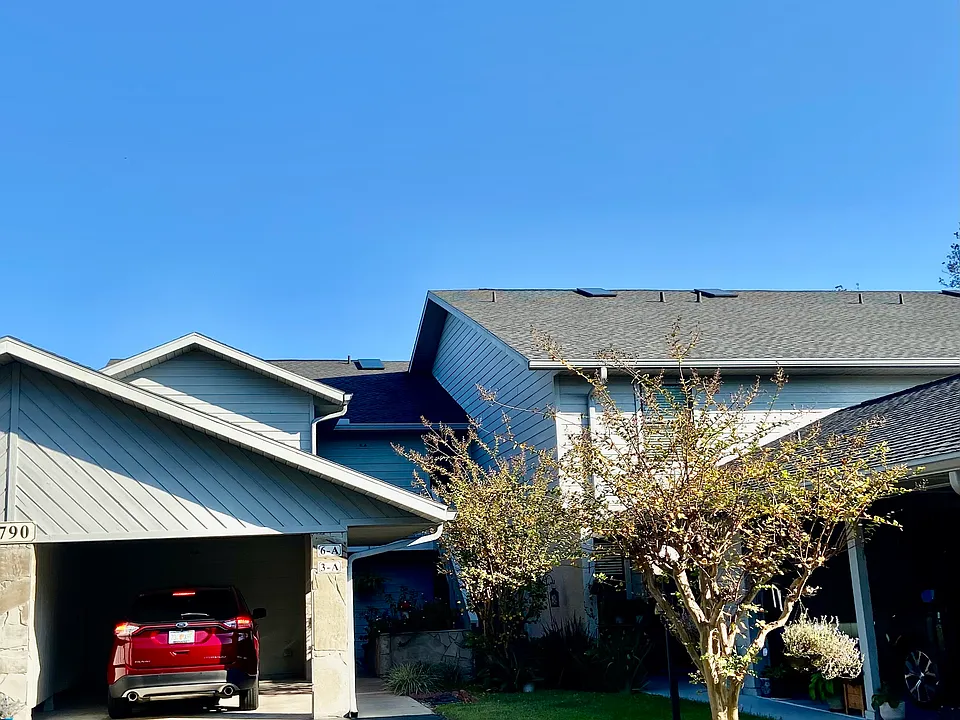 790 E Gilchrist Ct