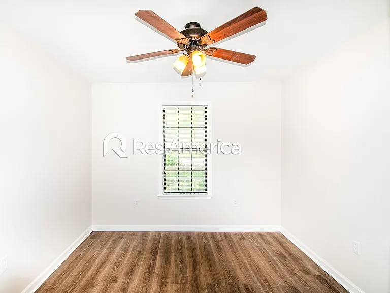 4470 Hunter Bay Dr — Photo 8