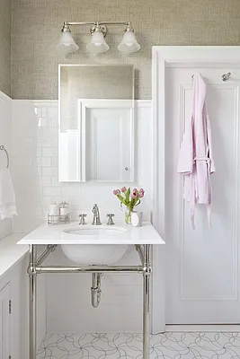 Sold by (Legacy) Elegran | media 8