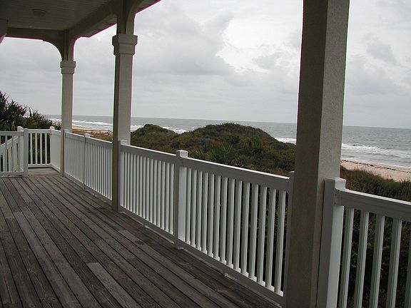 2 covered verandas