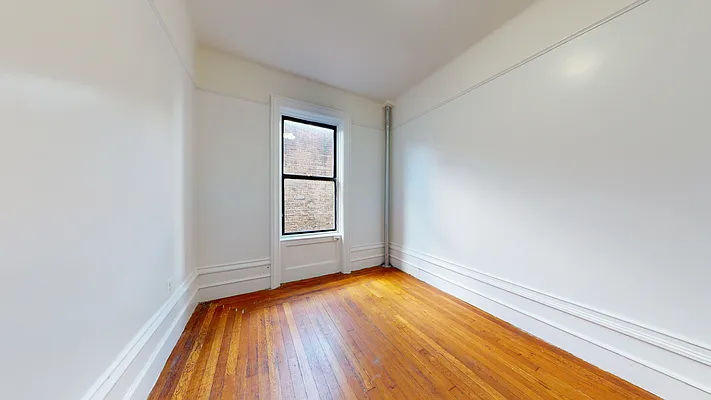 Rented by Bond New York | media 10