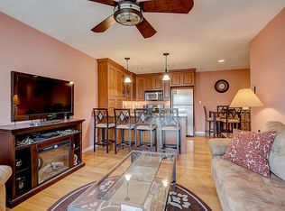 1305 W Main St, Lake Geneva, WI