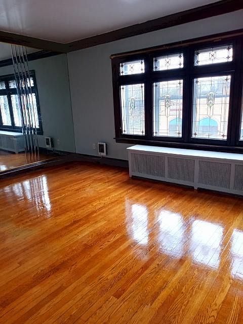 1st image of 1255 W 51st St #2