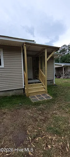 130 Zachmann St Photo 1