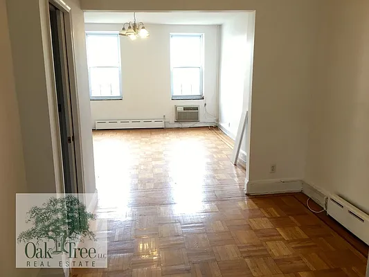 Rented by Oak Tree LLC | media 10