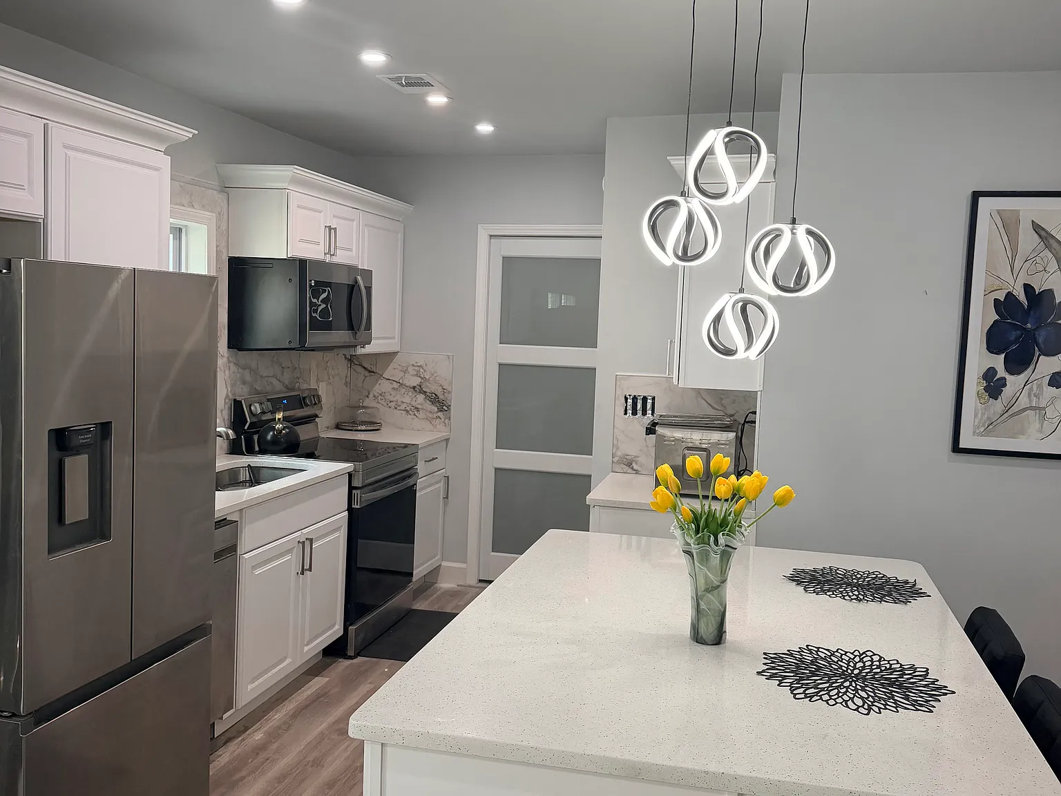 4 bed, 1400 sqft, $800 — Photo 3