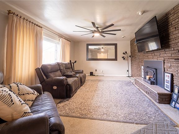 3rd image of 86 Shiloh Springs Rd