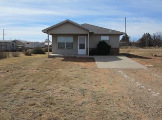 108 11th St, Plains, TX 79355