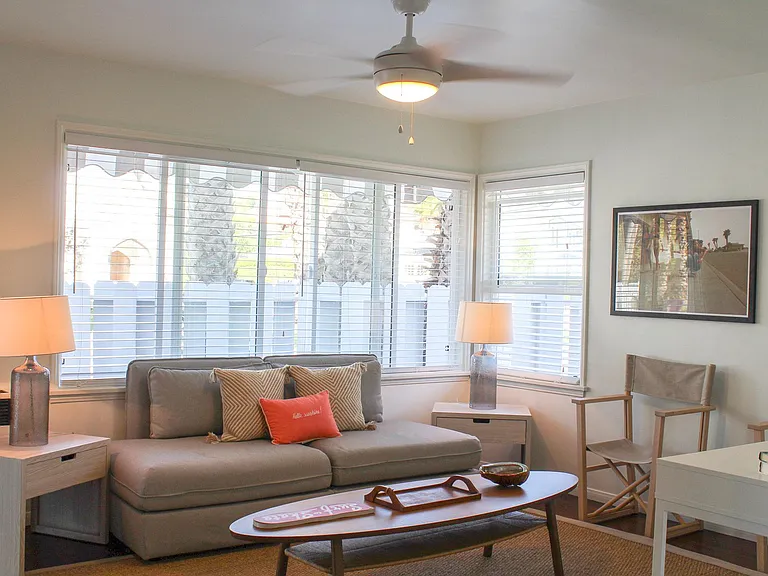 Livingston Place — Photo 4