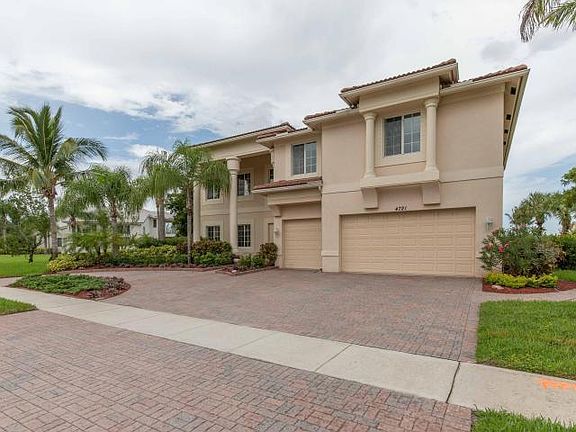 3rd image of 4721 Isle Vista Blvd