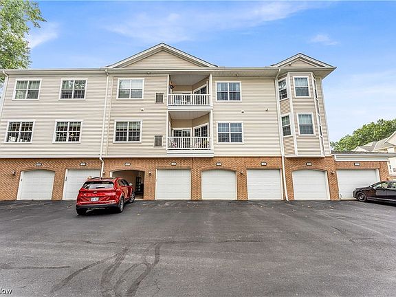 3rd image of 615 Aqua Marine Blvd