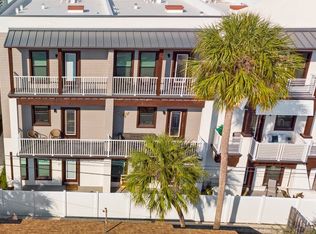 946 Highland Ave, Dunedin, FL 34698