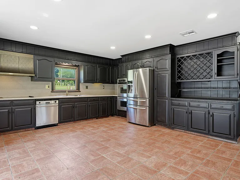 612 Bustleton Pike — Photo 21