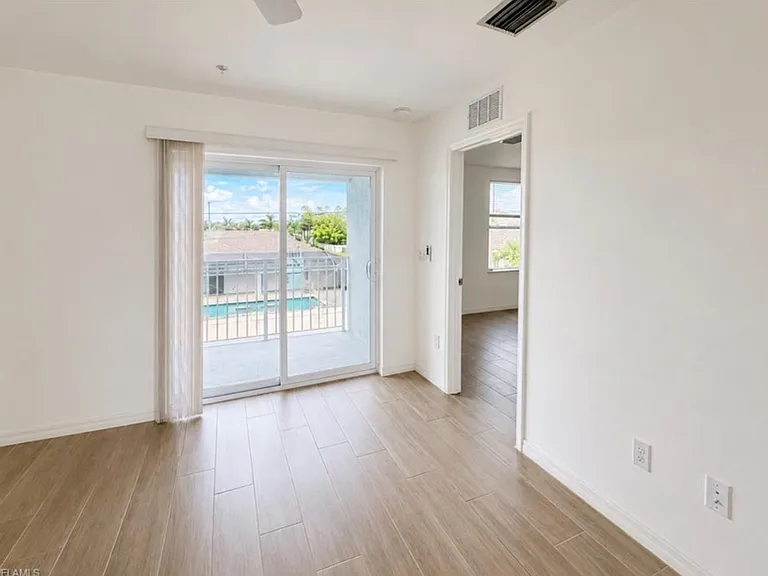 3815 Chiquita Blvd S #201 — Photo 44
