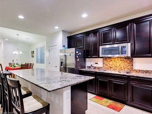 4th image of 3455 Golden Lily St