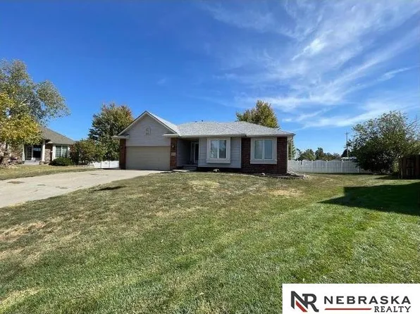 16809 I Cir, Omaha, NE 68135