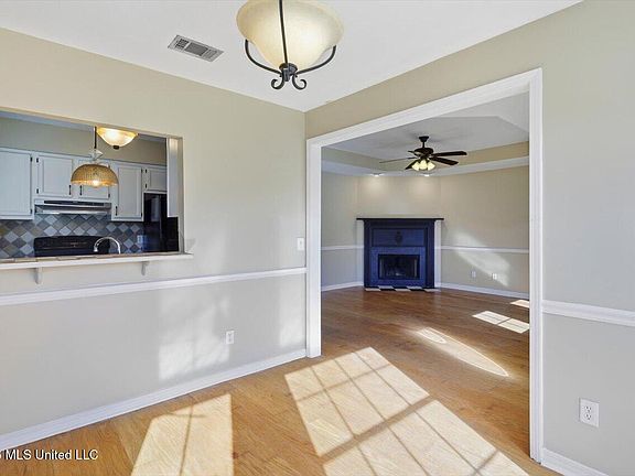 15th image of 3687 Flynn Dr