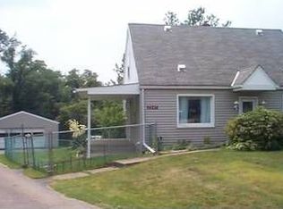 2247 Darlington Rd, Beaver Falls, PA 15010
