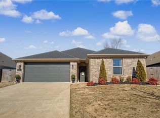3226 Summer View Ave, Springdale, AR 72764