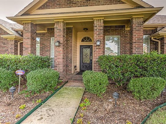 2nd image of 4208 Karen Ct