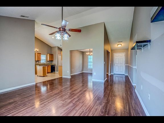 2nd image of 5063 Thorton Dr