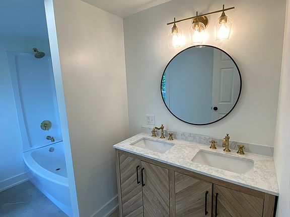 Upstairs bathroom